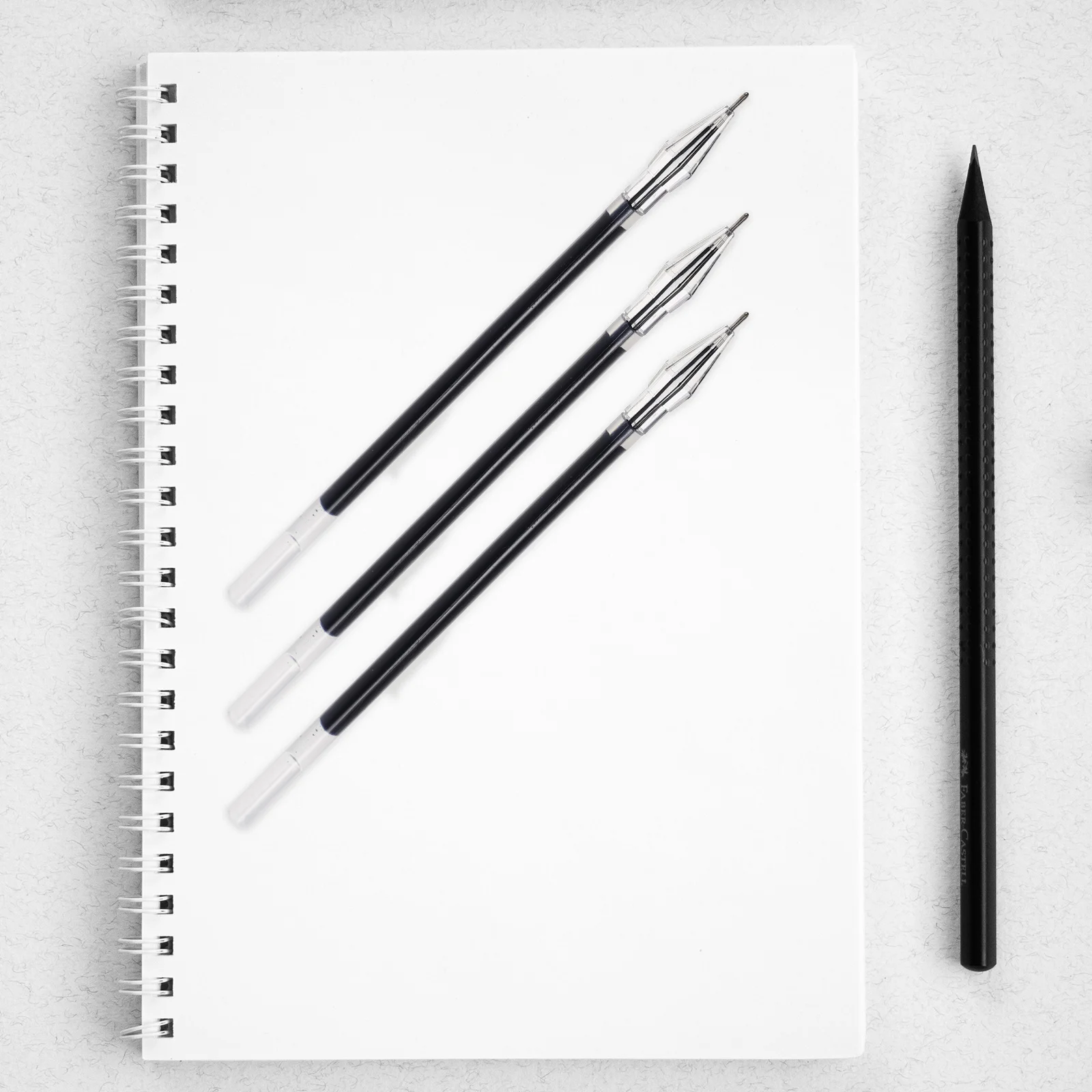 

30 шт. стержни для ручек, креативные сменные стержни для гелевых ручек, чернила с тонким наконечником, гладкие письменные принадлежности, профессиональная подпись