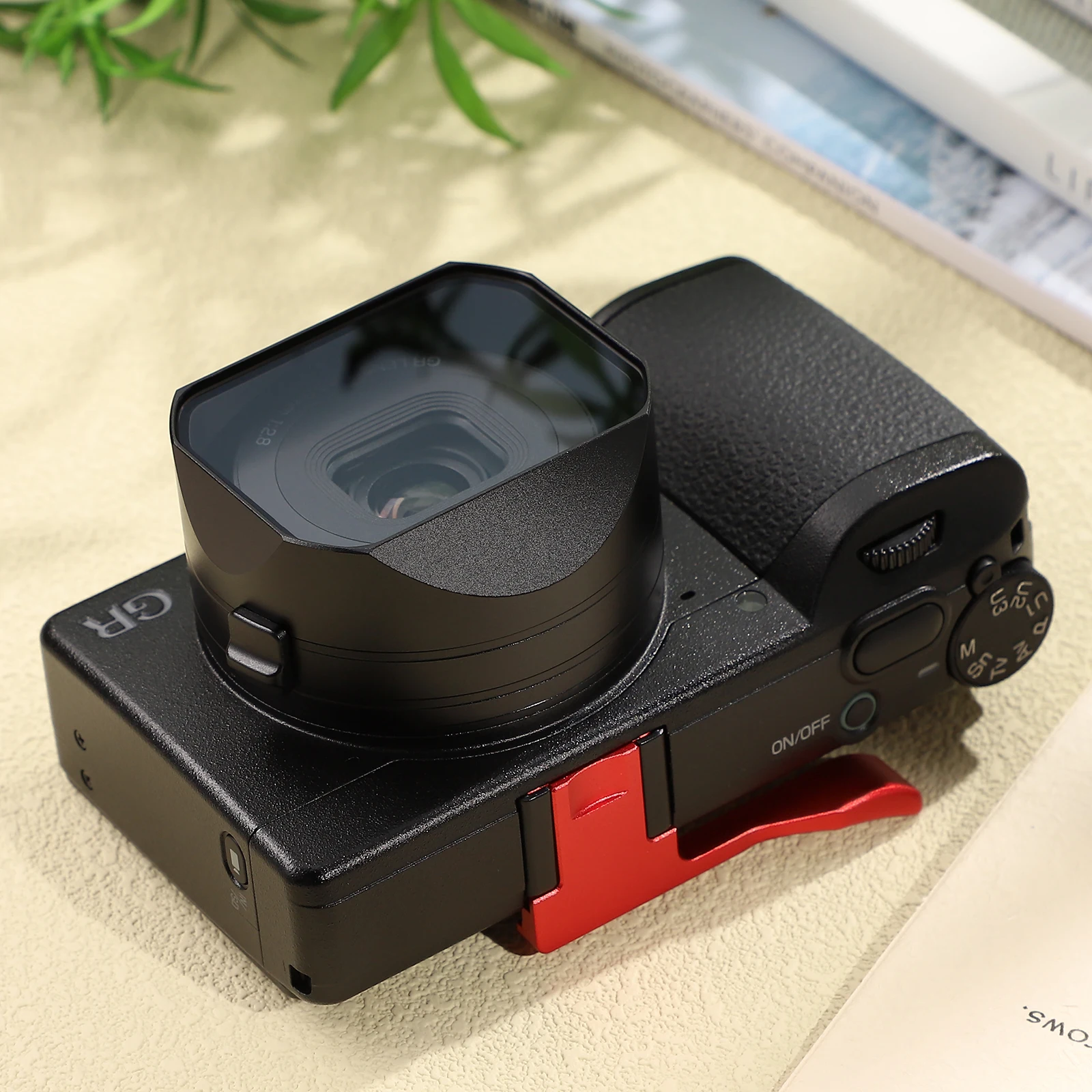 Haoge GR4 Metall-Objektivblende mit integriertem UV-Filter für RICOH GR IV GRIV HDF Monochrom-Kameraobjektiv-Zubehör, Bajonettanschluss – Detail 5