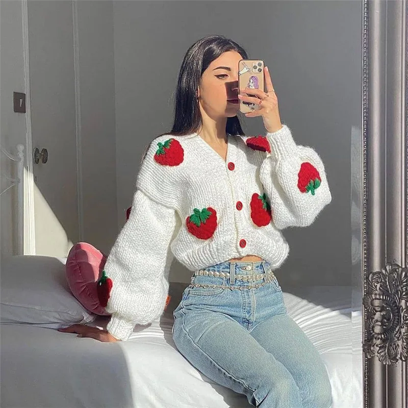 Autumn Casual Strawberry Embroidery Knit Sweater Women\'s Long Sleeve Spring Crop Tops Fashion Office Sweet French Beige Clothes