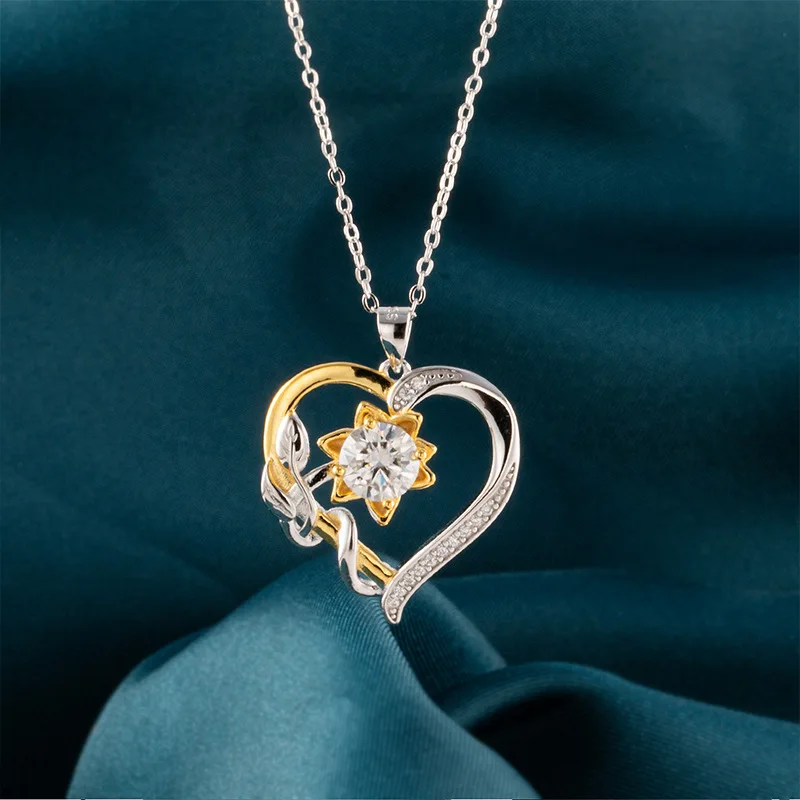 

S925 Серебро 18-каратное белое золото с покрытием 1 карат D Цвет Подвижное сердце Муассанит Ожерелье, элегантный ювелирный подарок