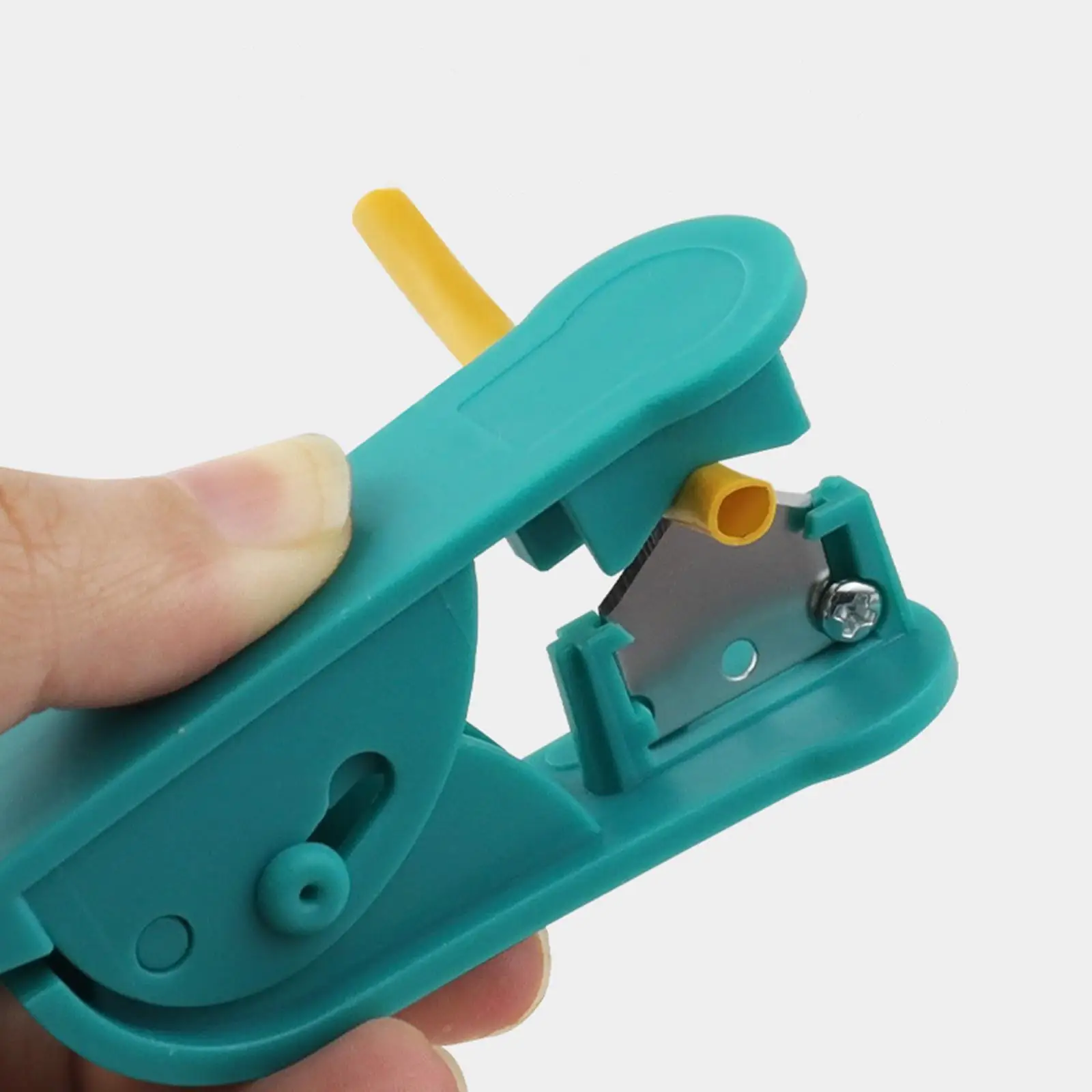 High Performance Tube Cutter Stainless Steel Blade Manual Pipe Cutting Tool for PU Hoses and Home Repairs