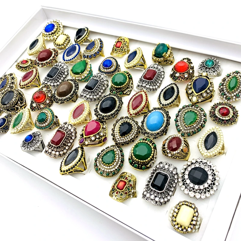 Wholesale 50pcs/box Retro Rings Silver Gold Plated Rhinestone Vintage Jewelry Finger Accessories With A Display Box