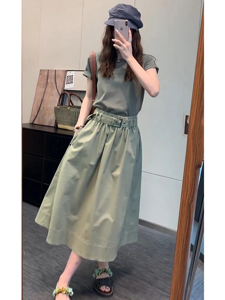 

Повседневная эластичная рабочая одежда на талии, женская юбка трапециевидной формы средней длины, лето 2025, новый дизайн, свободный крой, чистый цвет