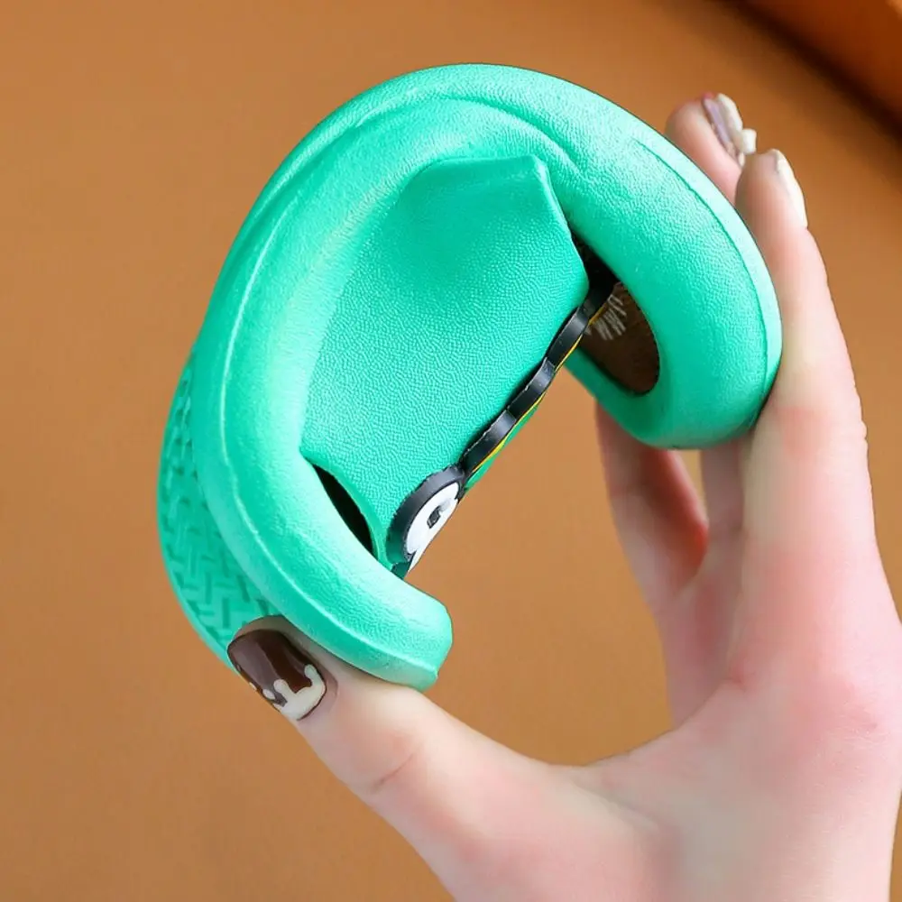 الكرتون لطيف ديناصور النعال منصة المضادة للانزلاق الكرتون الحيوان النعال بلون PVC الأطفال الحمام الصنادل الأولاد