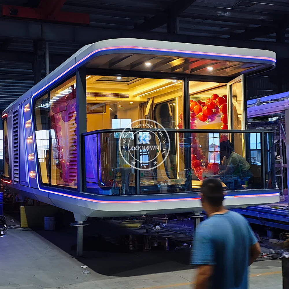 Luxury Smart Hotel Modern Space Prefab Capsule Style Camping House Tiny House Outdoor Mobile Capsule House Aircraft Capsule