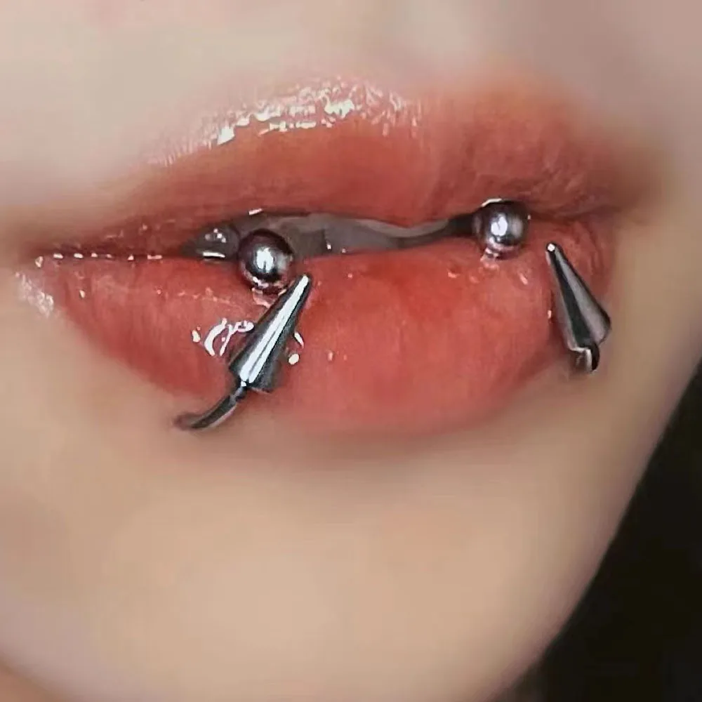 2Pcs Stainless Steel Piercing Lip Ring Lip Studs Fashion Gothic Nose Piercing Ring Belly Button Ring Lip Piercing Body Jewelry