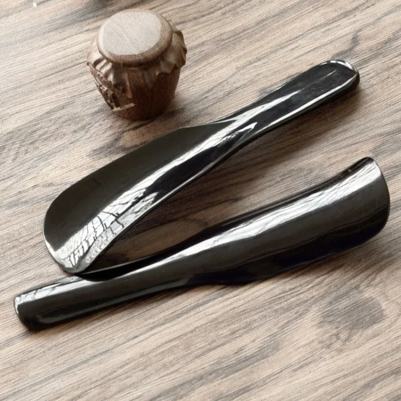 Black horn shoehorn 18cm portable shoehorn smooth household goods elderly shoe wearer tide
