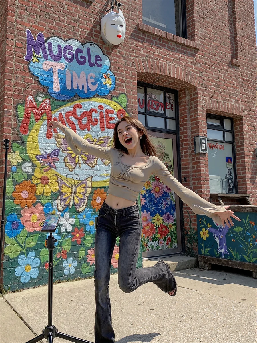 جينز نسائي منخفض الارتفاع متوهج أزرق متدرج اللون من قماش الدنيم أنثى عتيقة طراز Y2K بنطلون فضفاض غير رسمي ملابس الشارع الكورية