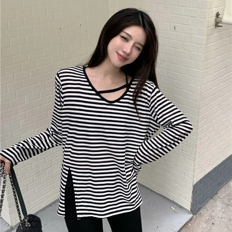 Classic Striped Slit T-shirt for Women's Spring Autumn Instagram Loose Fit Slimming Versatile Fashion Long Sleeve Base Shirt Top