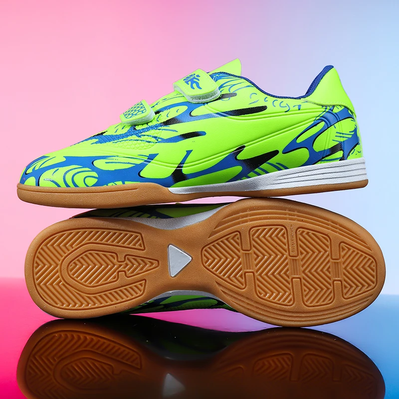 

New Men Kids Match Grass Boys Professional Football Boots Ultralight Futsal Soccer Shoes Non-Slip Training Shoes Drop Shipping