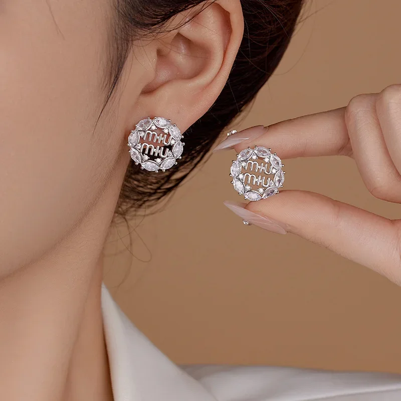 2024 New Inlaid Zirconia Miu Earrings Round Earring Elegant Socialite Style High-end Feel Women's Wholesale