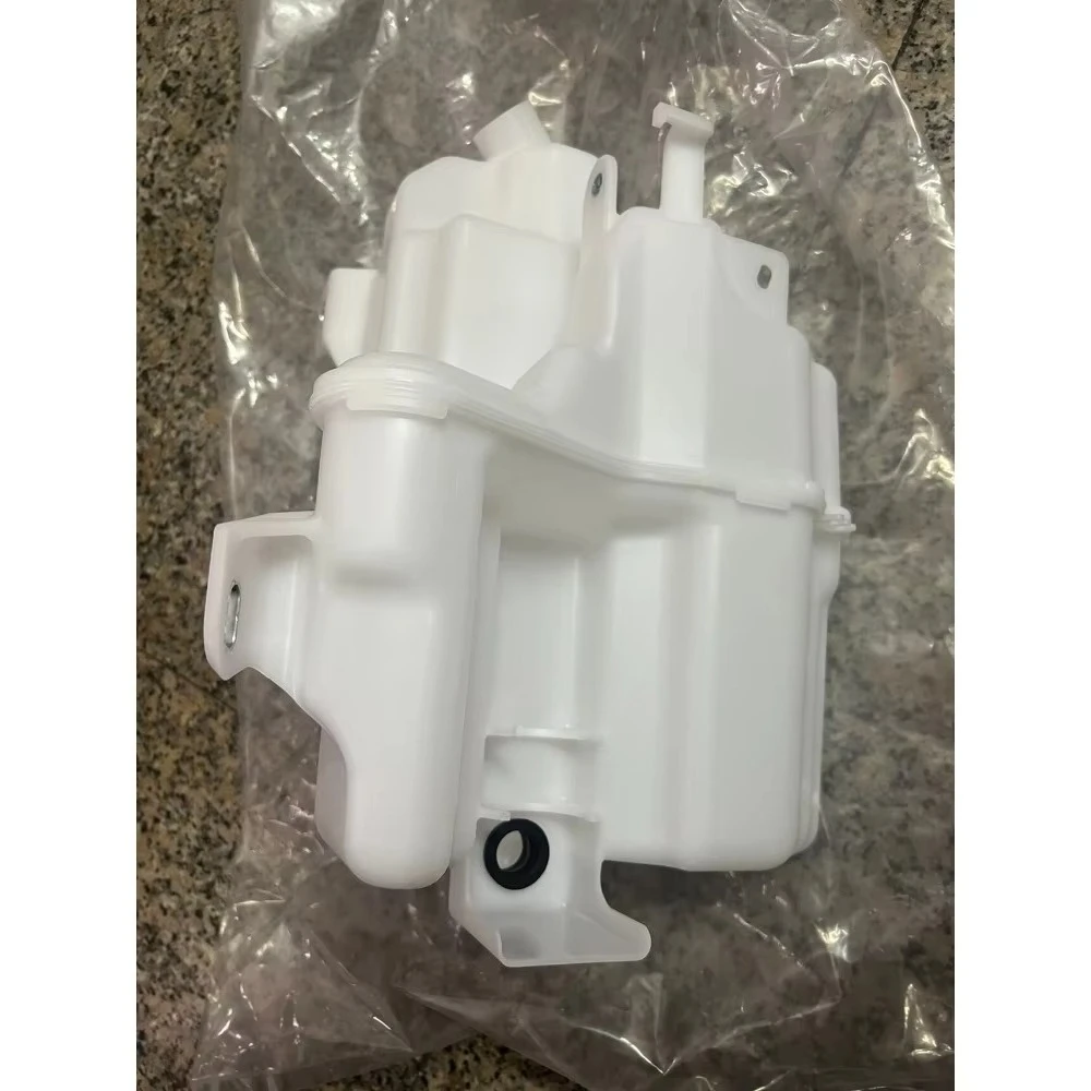 For Toyota 2022 Harrier Hybrid 2.5L Windshield Wiper Fluid Reservoir Spray Nozzle