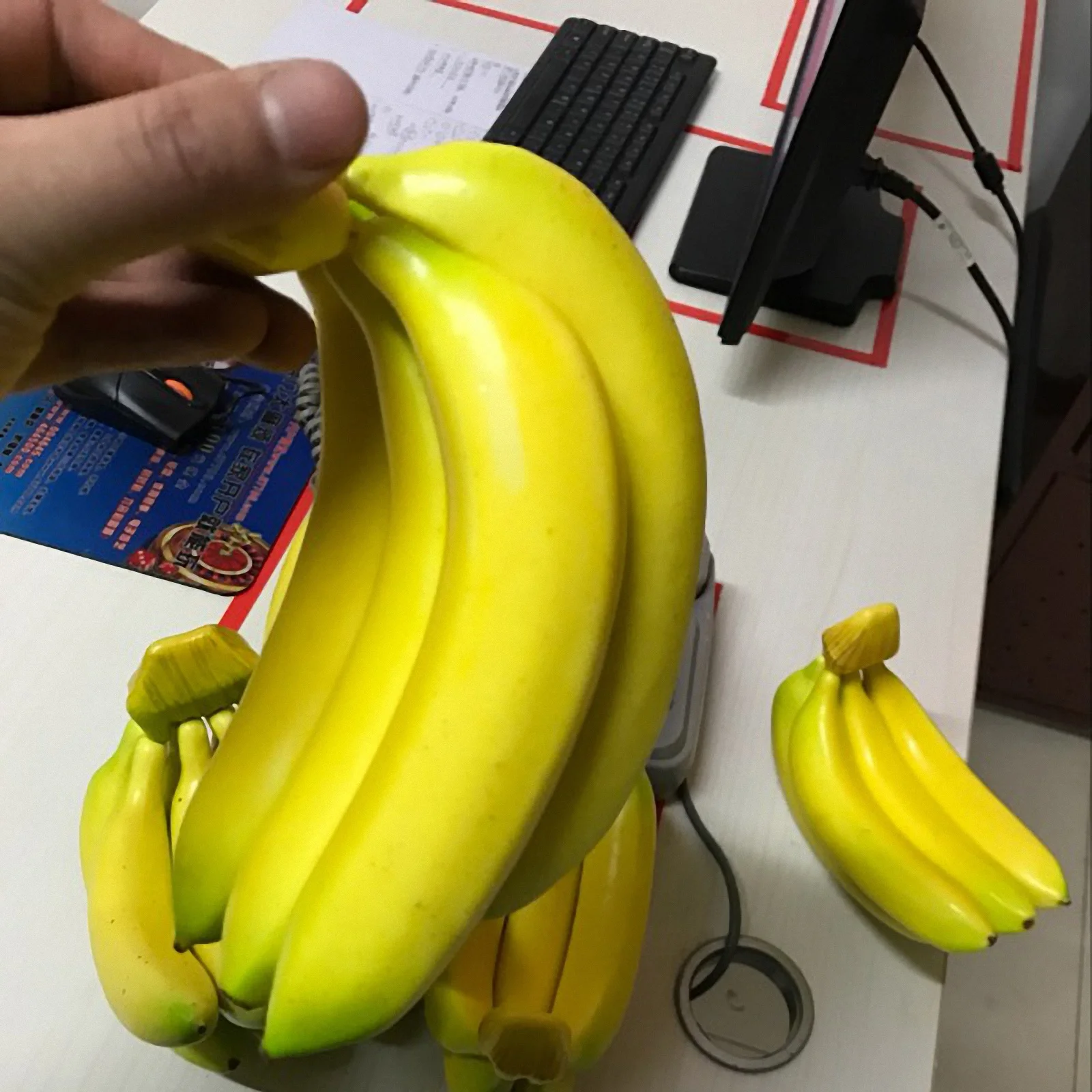 

5Pcs Simulation Banana Artificial Realistic Photo Props Creative Fruit Shop Decoration Home Display Ornament Artificial Banana