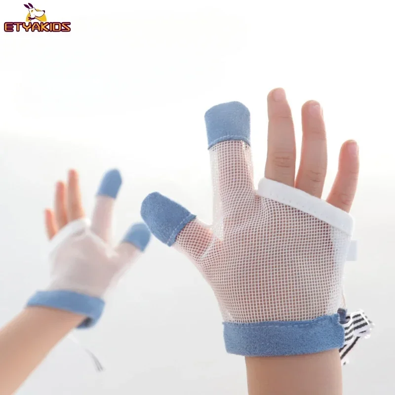 1 Pair Infant Baby Kids Anti Biting Eat Hand Protection Gloves Prevent Baby From Fingers Helps Stop Sucking Nails Harmless Suit