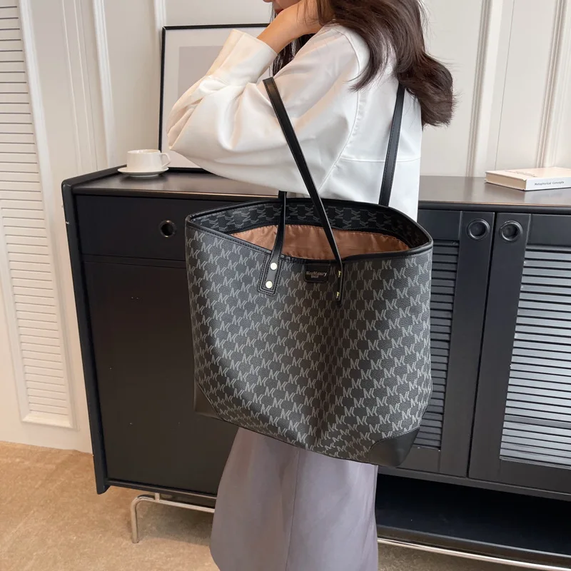 Top Quality Women\'S Bag 2023 Fashion Ladies Large Capacity Shoulder Commuter Portable Tote Bag Luxury Retro Business Mom Handbag