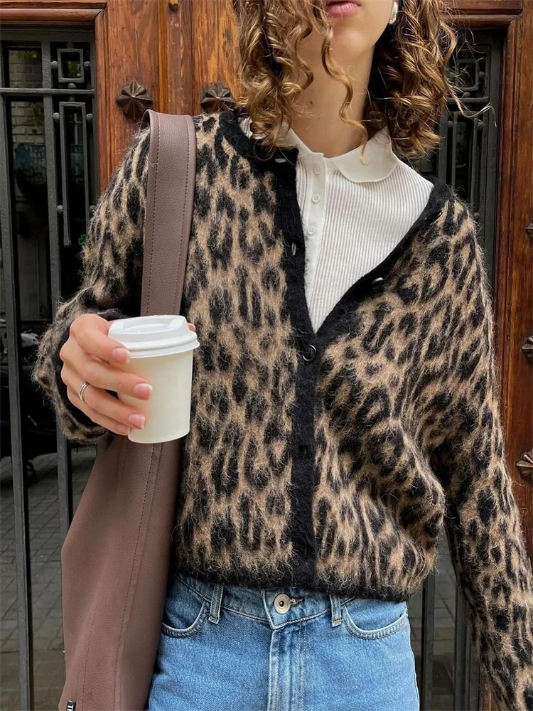 Tossy Female Leopard Cardigan Sweater Fashion Printed Contrast Loose Long Sleeve Commute Cropped Coat Women\'s Autumn Cardigan