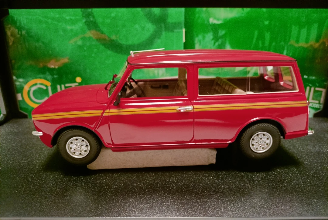 Cult 1:18 Mini Clubman Estate HL Simulation Limited Edition Resin Metal Static Car Model Toy Gift