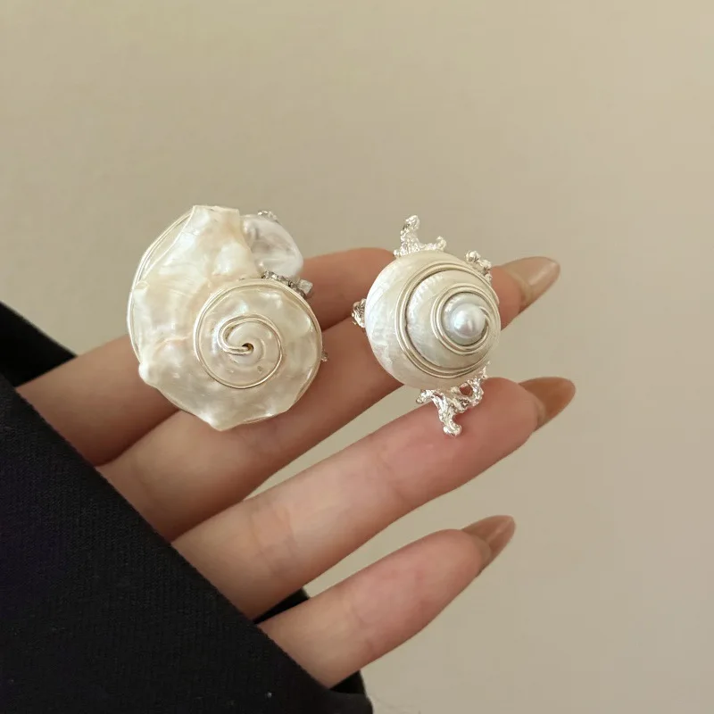 

Bohemia Natural Shell Snail Rings for Women Fashion Accessories Exaggerated Ocean Animal Ring Charm Jewelry Gift Daily Wearing