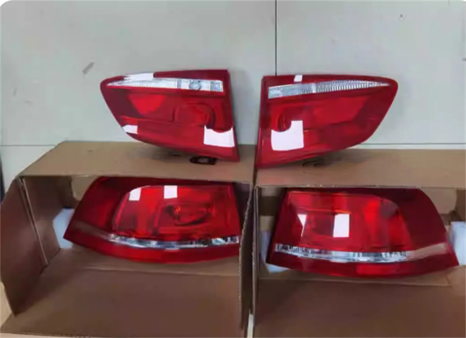 

Car Tail Light Rear Brake Light Reverse turn signal Lamp for Volkswagen vw Passat