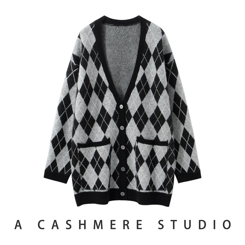 

Classic Women 100% Cashmere Sweater Thick Loose Argyle Cardigan V-neck Mid-Length Outerwear Autumn Winter Pockets Retro Knitwear