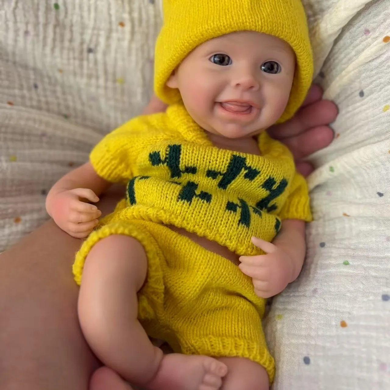 Nieuwe 13-inch volledig siliconen baby knappe Reborn Girl-pop, zeer zacht en heeft een levensechte huid, is een goede keuze voor kindercadeau