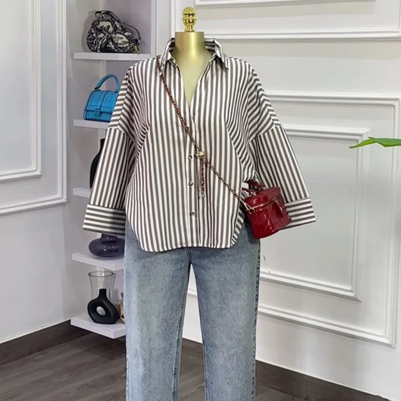 ファッションシンプルなストライプシャツ女性春秋オールマッチルーズシングルブレストシャツトップスカジュアル通勤女性服