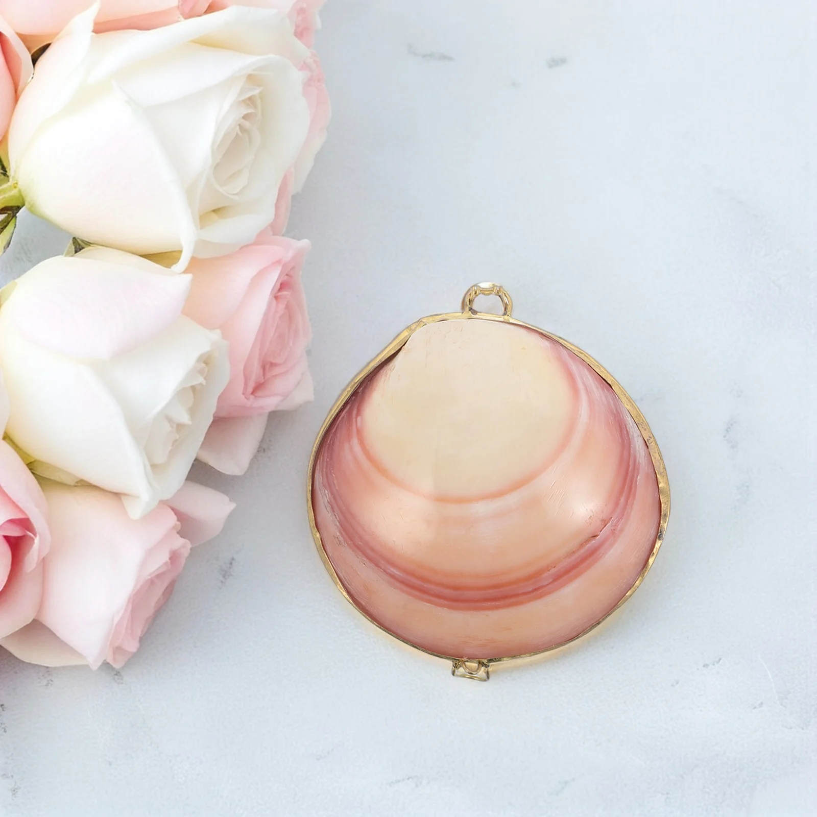 

2 шт., ретро винтажная коробка для хранения ювелирных изделий в виде ракушек, органайзер с золотым краем для колец, серег, ожерелий, декор для туалетного столика, центральная часть стола