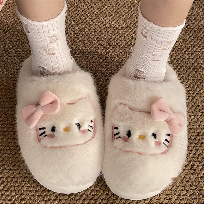 Sanrio-Zapatillas de algodón de Hello Kitty para mujer, zapatos antideslizantes de suela gruesa para interiores, cálidos, de felpa, Kawaii, para el hogar, Invierno