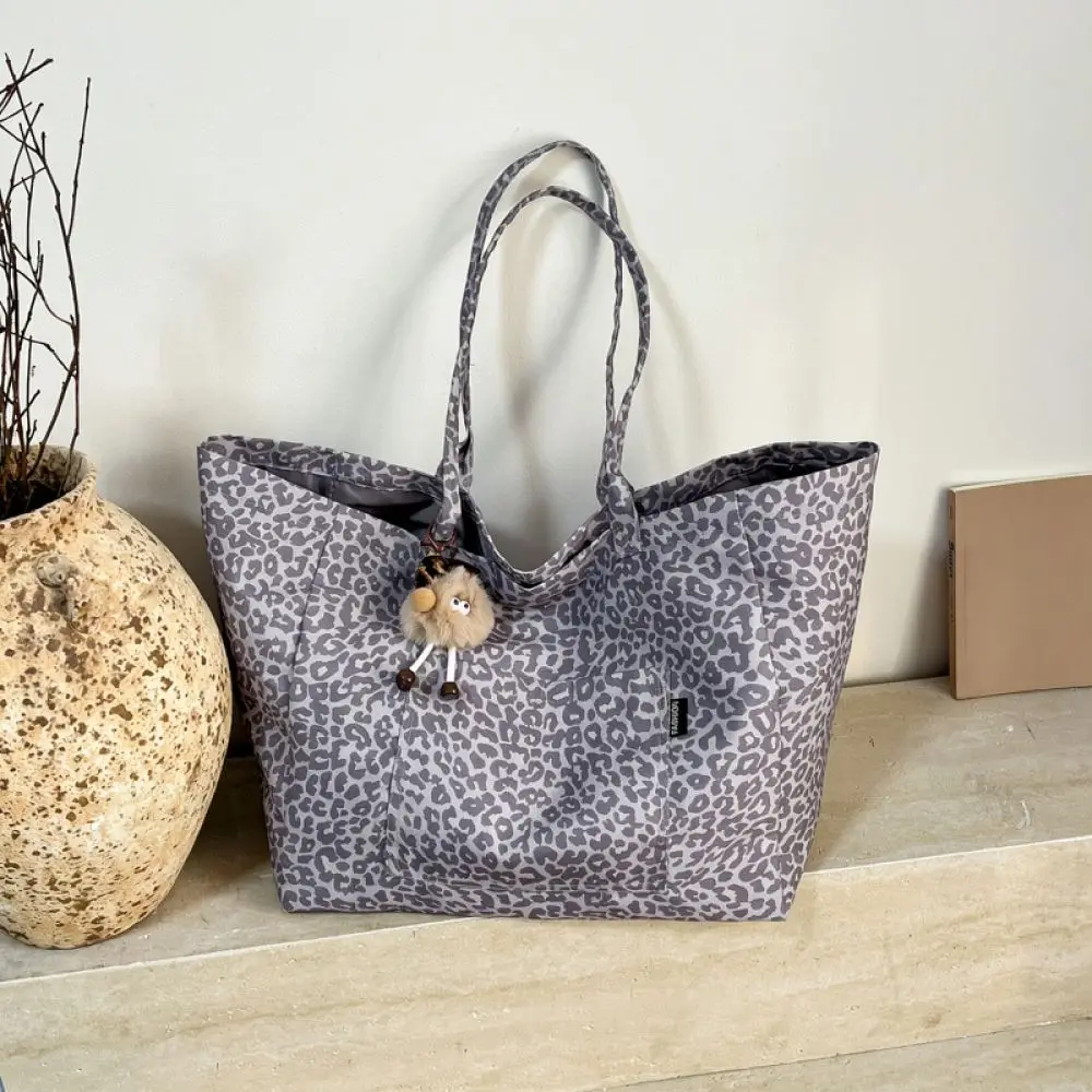 Fashion Leopard Tote Bag Large Capacity Shoulder Handbag Soft Nylon Shopping Purse Urban Casual Commuter Style