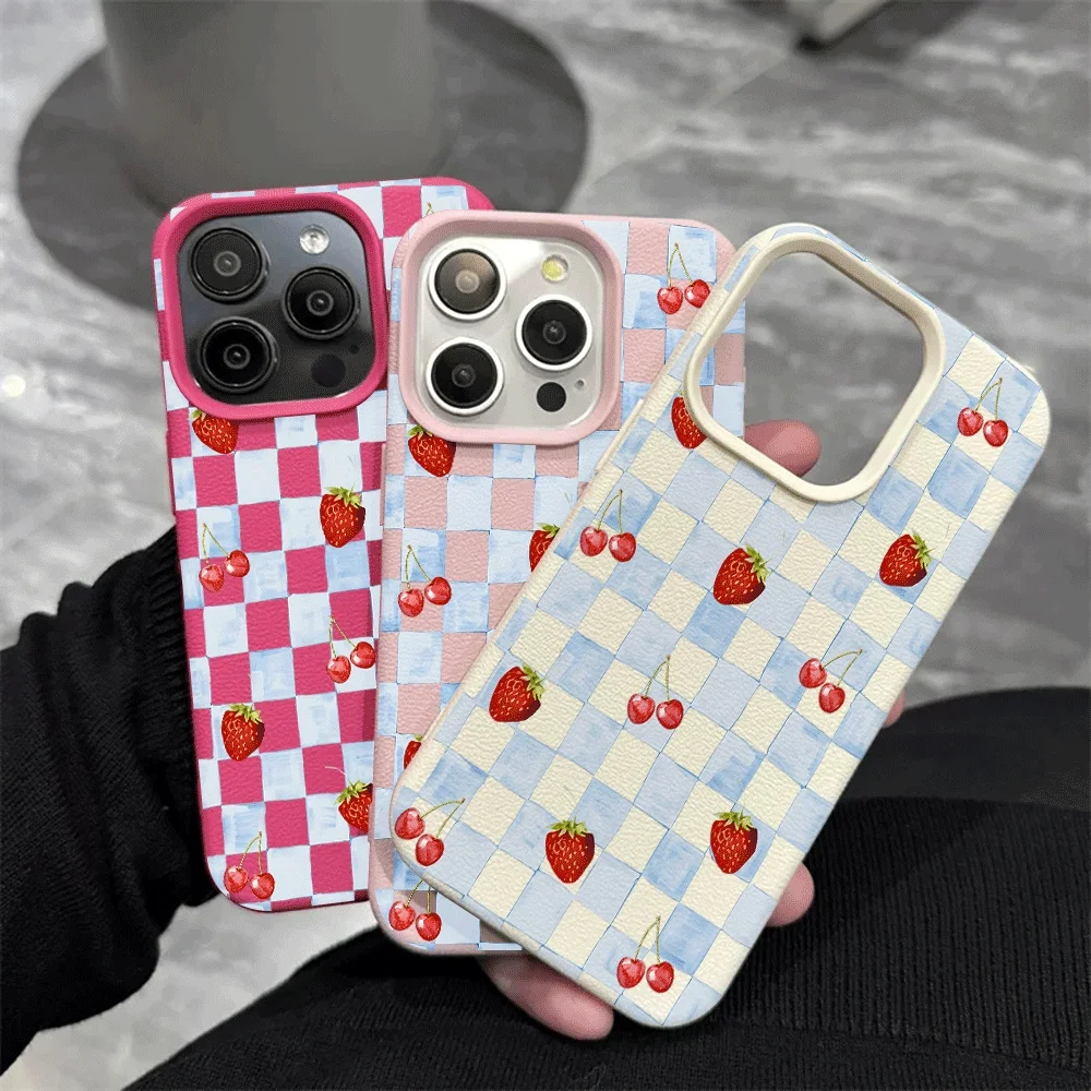 Karierte Erdbeer-Kirsch-Handyhülle für iPhone 17 16 15 14 13 Pro Max 16 15 14 Plus 17 16 15 Pro 17Air Silikon-Matt-Cover – Detail 4