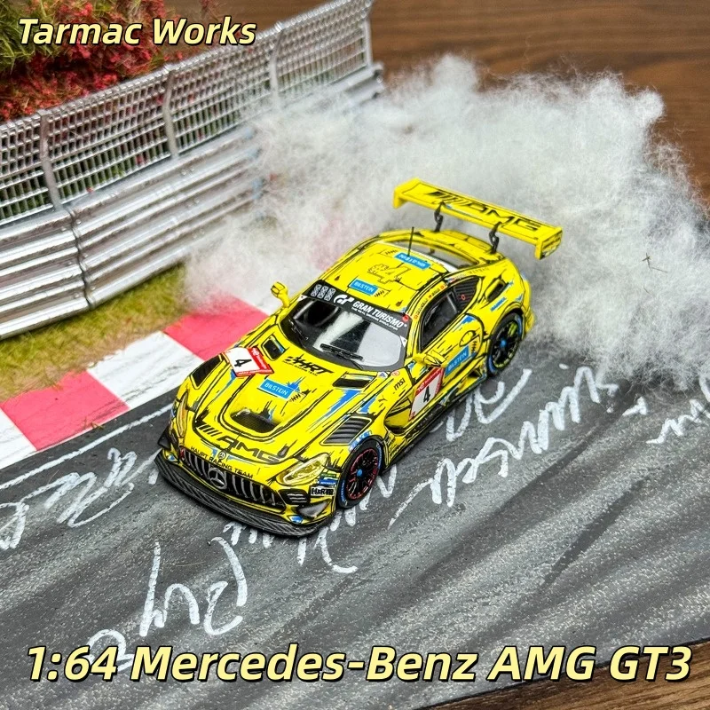 

In stock: 1:64 AMG GT3 Nurburgring 24-hour endurance race simulation alloy car model, boys' toy, adult collectible ornament.