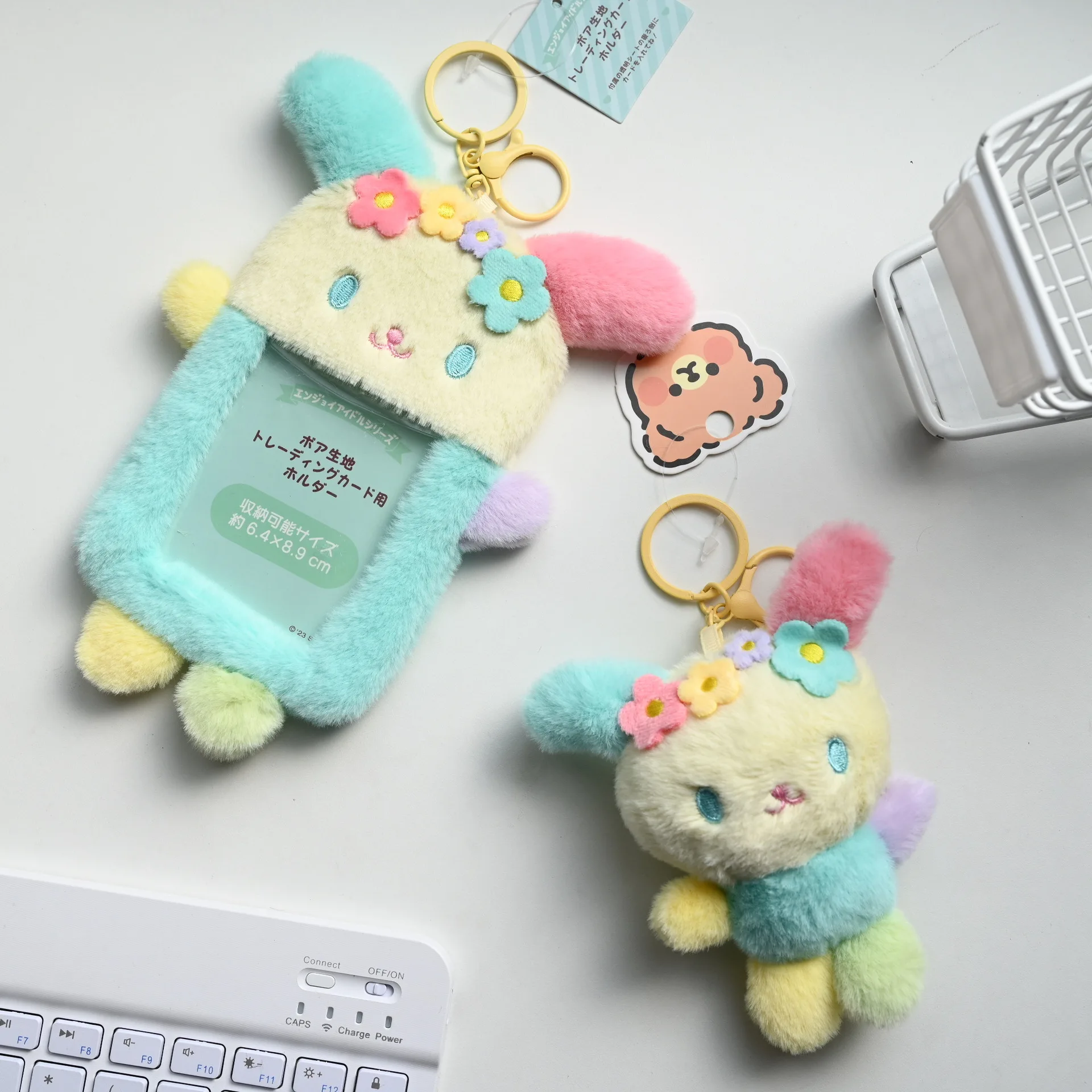 Chaveiro Porta-Cartões de Pelúcia Sanrio Flower Usahana, Porta-ID Fofo de Coelhinho Arco-Íris, Mini Boneca de Pelúcia Pendente, Carteira de Identidade Fofa