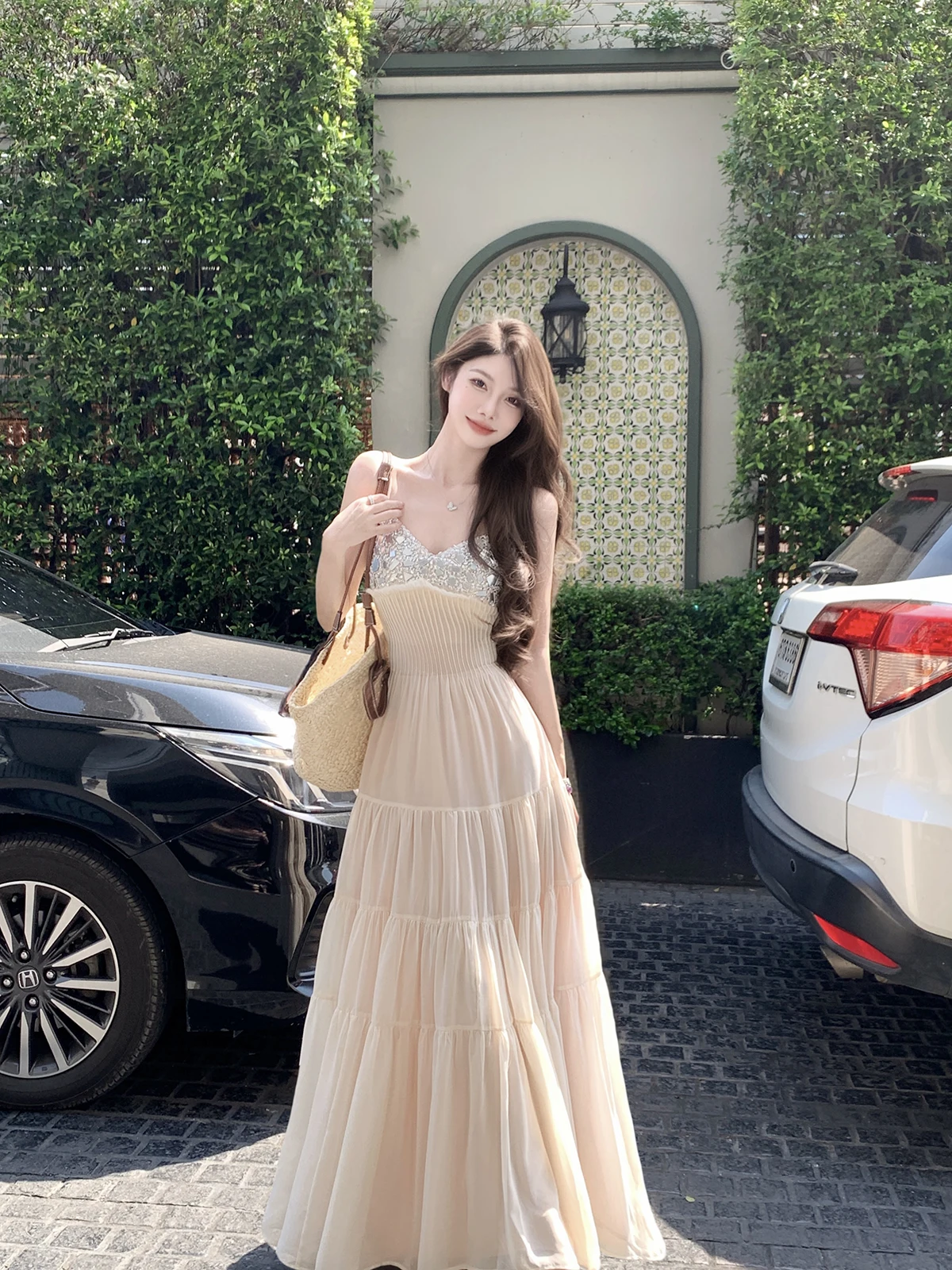 

JustQin Ele Draped Diamond Embellied Belted Strap Dr Women's High Waist Summer New Faion Long Skirt V-ne H-pe