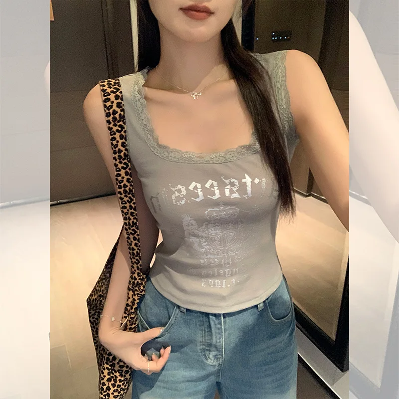 

American Style Spicy Girl Lace Patchwork Camisole for Women Summer 2025 New Slim Fit Outer Wear Unique Sleeveless Top