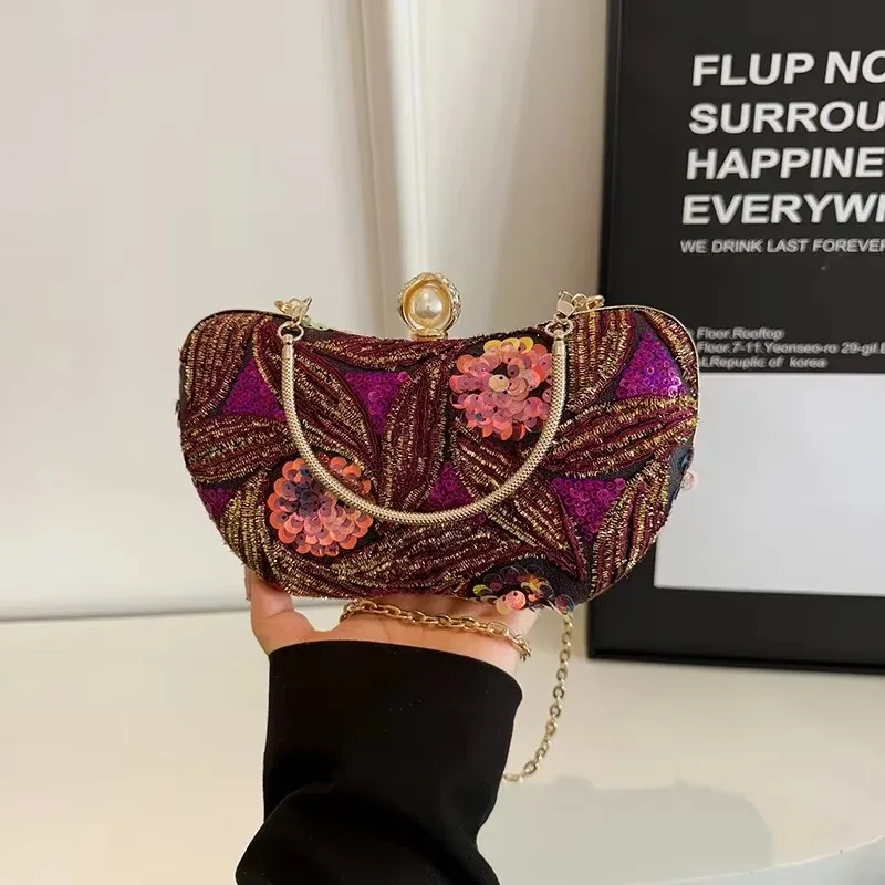 

Exquisite Chain Solid Color Top-Handle Bags 2025 Spring New Ladies Crossbody Bags Fashion Sequin Flowers Versatile Evening Bags