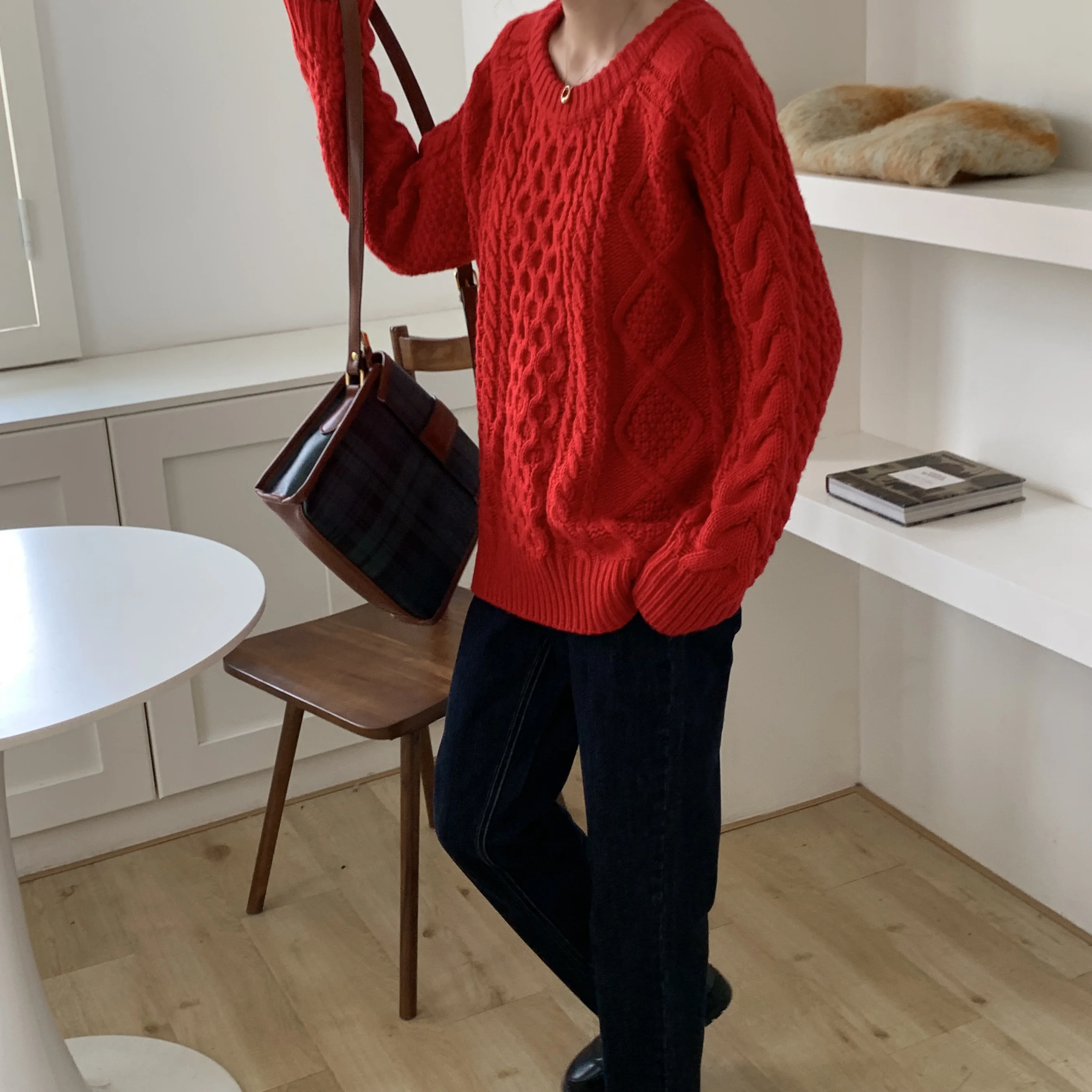 

Red round Ne Pullover ort Loose Knitted Sweater Women's Cabled Thi Yarn Warm Vintage Lazy Sle Casual Straight Tube