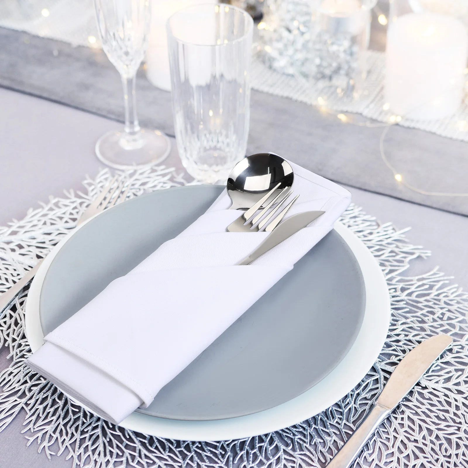 

5Pcs Elegant White Cloth Napkins Multi Use for Lap Wipe Utensils Glasses Party Wedding Events Dinner Napkins Lunch Napkin
