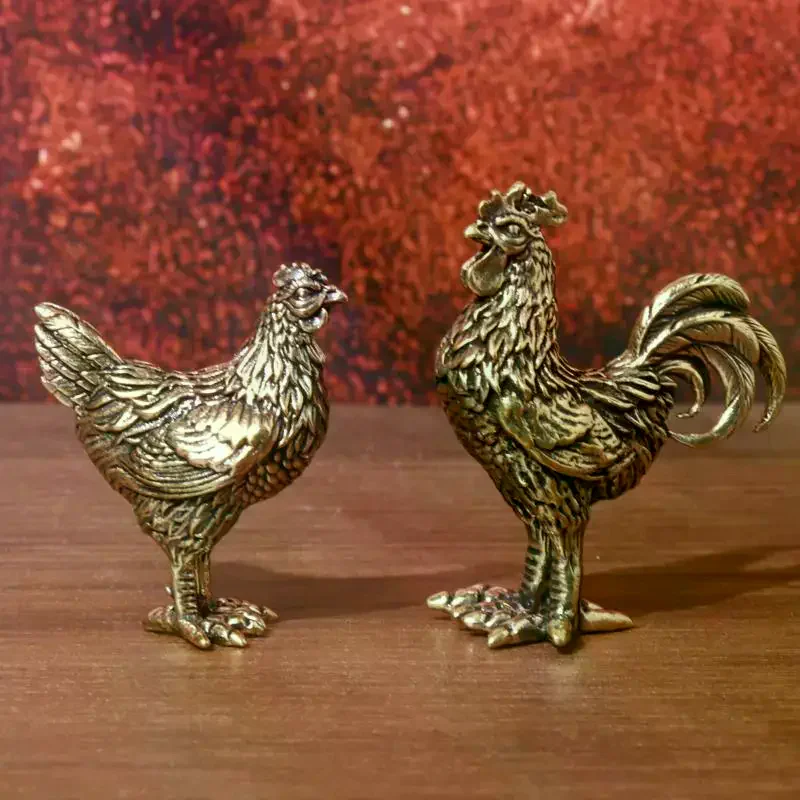 Miniature Bronze Rooster And Hen Figurines, Pure Brass Sculpted Figures, Suitable For Office Desks, Tea Sets, And Pet Crafts.