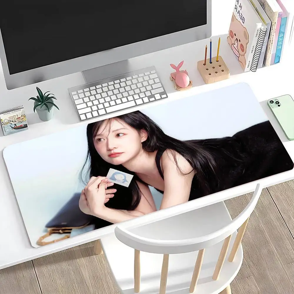 Kim Ji-Won Mousepad Non-slip Suitable For Office Computers Laptops E-sports Game Desk Mats XXL Keyboard