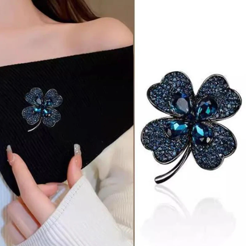 1PCS Fashion Crystal Rhinestones Four Leaf Clover Brooches For Women Clothing Coat Jewelry Party Accessories Gifts