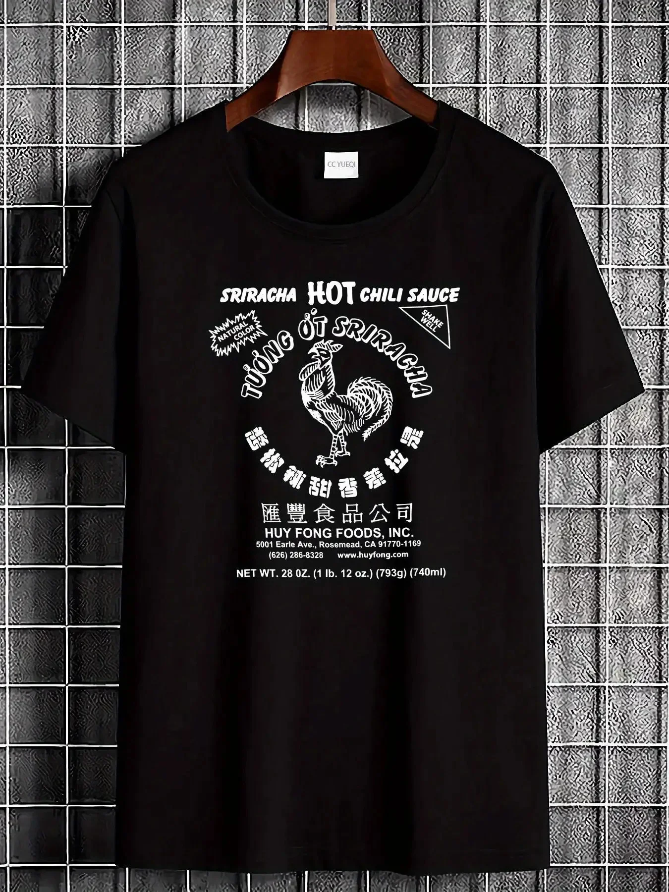 Sriracha Hot Sauce Classic Logo Red T-Shirt Stylish and Casual for Both Men and Women Versatile Stretchy Top for Casual Attire