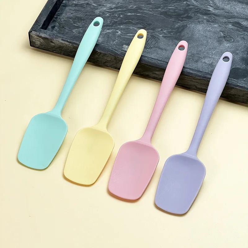 Silicone Spatula Cream Spatula High Temperature Resistant Non-stick Spoon Kitchen Baking Accessories and Tools