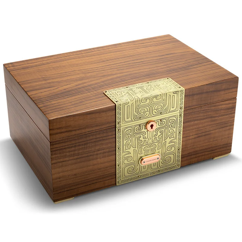 Humidor, piano paint, European safety lock, humidifier hygrometer included