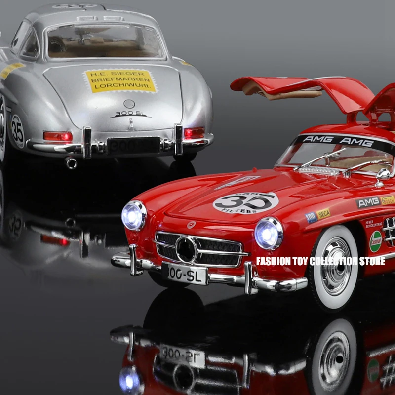 1:24 300SL 35# Vintage Classic Alloy Car Model Diecasts Toy With Sound and Light Vehicles Decoration Toys For Kids Gift