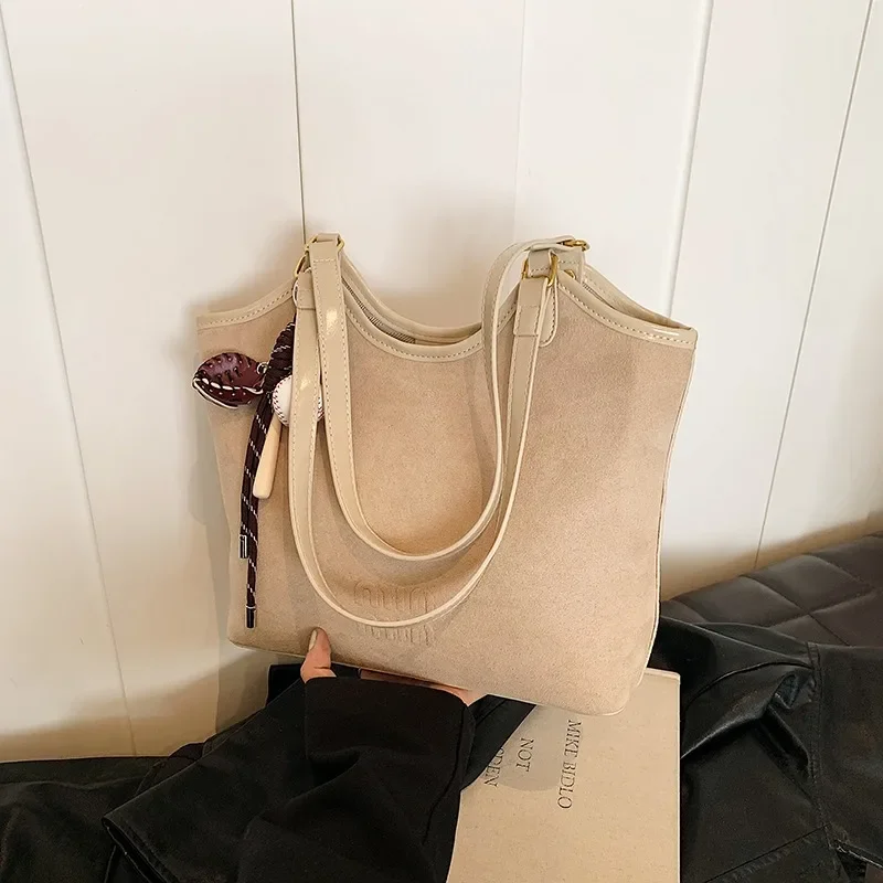 

Shoulder Bag Frosted Retro Women's Large Capacity 2024 New Autumn and Winter Versatile Casual Commuting Tote Bag Un Sac Épaule