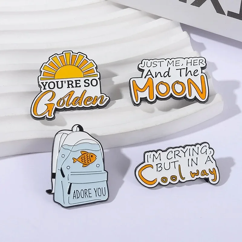 Adore You ألبوم غنائي بروش المينا دبابيس فقط أنا ، لها والقمر أنت دبابيس ذهبية جدا شارة التلبيب مجوهرات هدية الأصدقاء #2