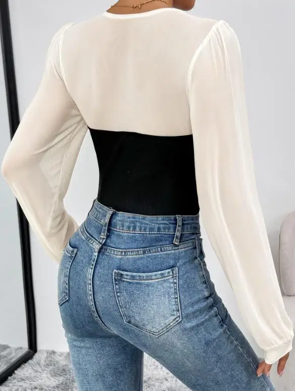 

2025 Autumn Fashion Elegant Sexy Color Blocked Tight Long Sleeved Jumpsuit Women's U-Neck Slim Fit Design Knitted Jumpsuit