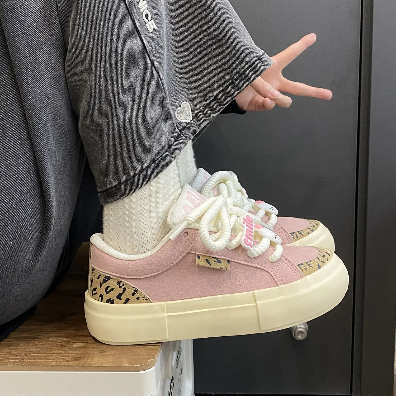 Sanrio Hello Kitty Pink Leopard Bread Shoes For Women 2024 New Fashion Versatile Sneakers Luxury Aesthetic Thick Sole Shoes Y2k