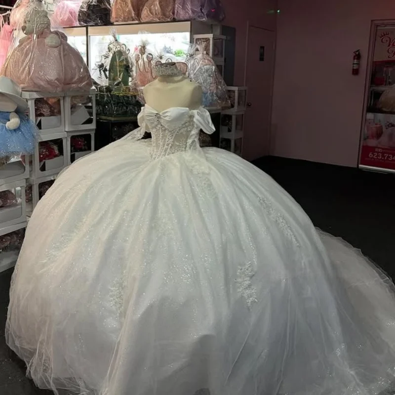 Robe Quinceanera en dentelle blanche brillante, épaules dénudées, fleur 3D, paillettes, décalque en tulle, robes de 15 Quinceanera ﻿ Personnalisé