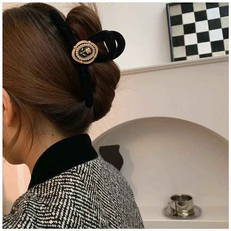 Regal Black Velvet Vintage Rose Women Head Bands Hair Grab Clip Goth Bridal Tiara Flower Jewelry Headdress Hair Accessories